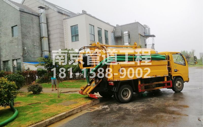 246联盟村小区化粪池清理